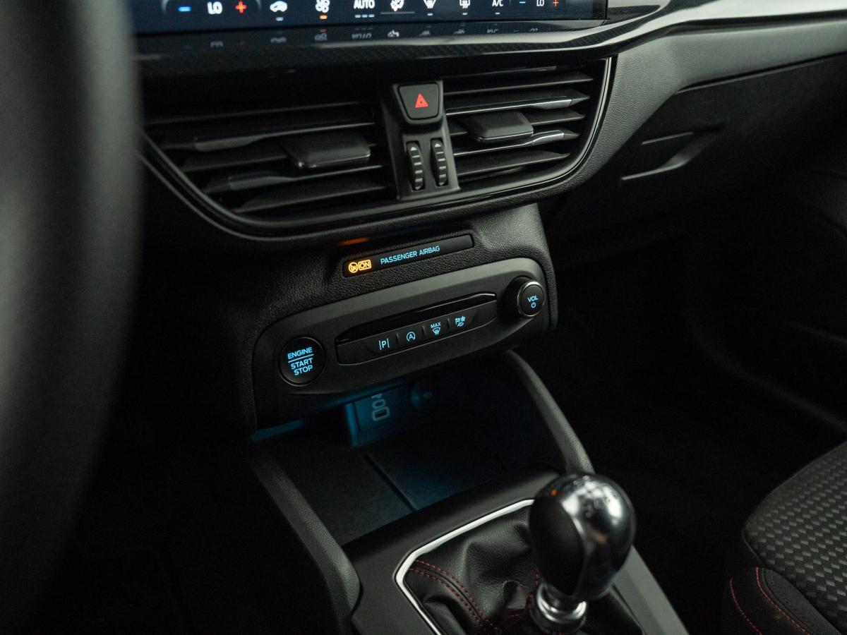 ford-focus-2024-hibrido-a-gasolina-998cc