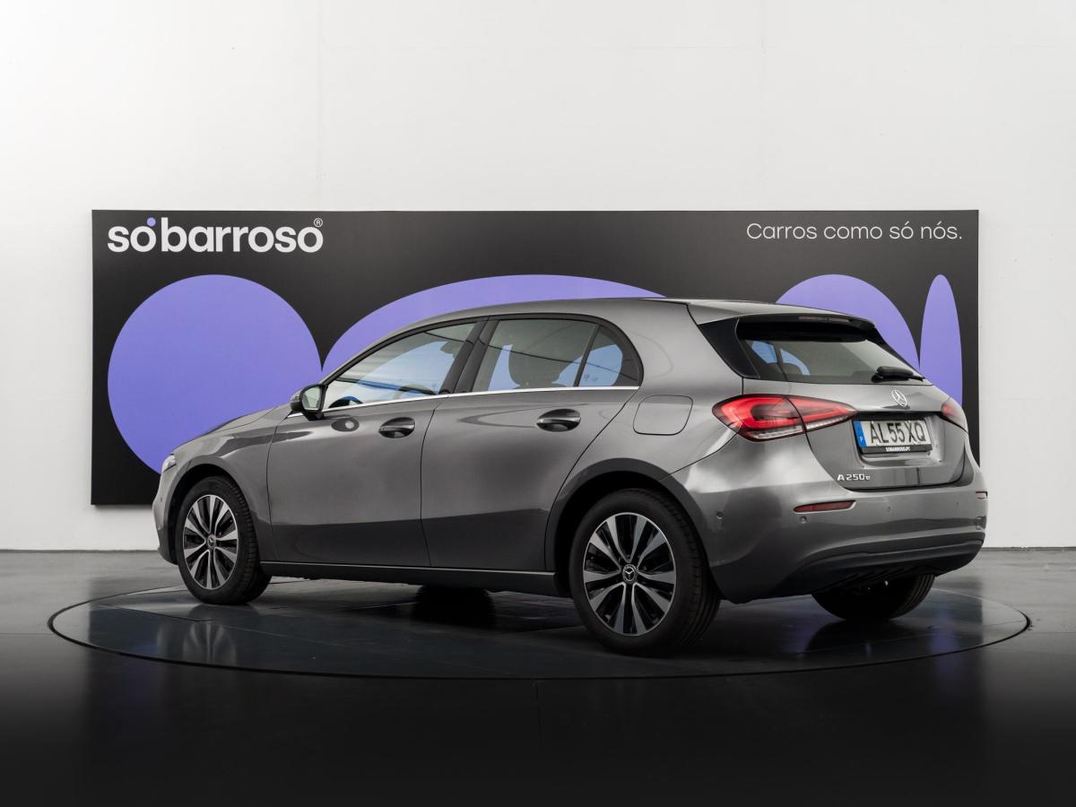 mercedes-benz-classe-a-2021-hibrido-a-gasolina-1332cc