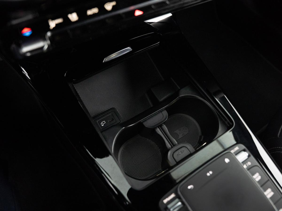 mercedes-benz-classe-a-2021-hibrido-a-gasolina-1332cc