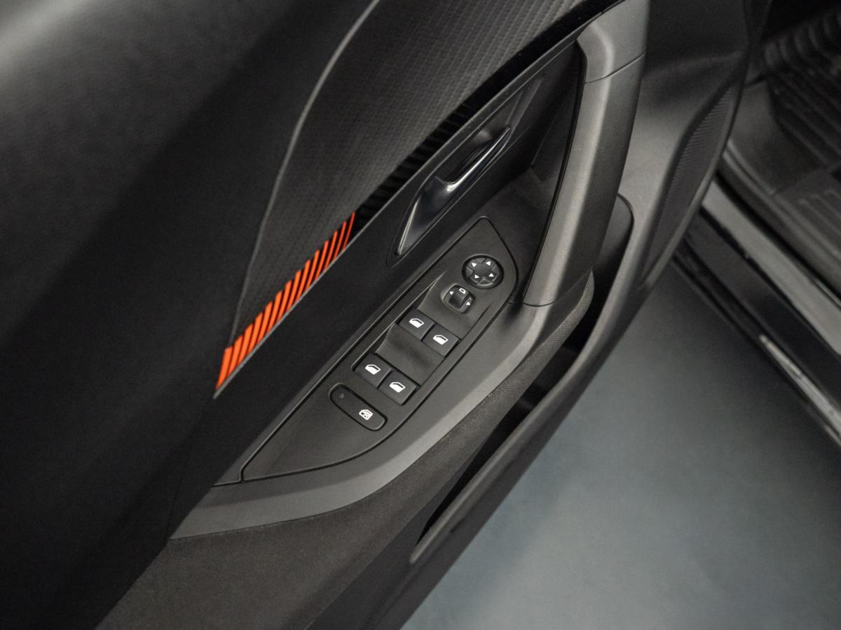 peugeot-2008-2022-eletrico-500cc