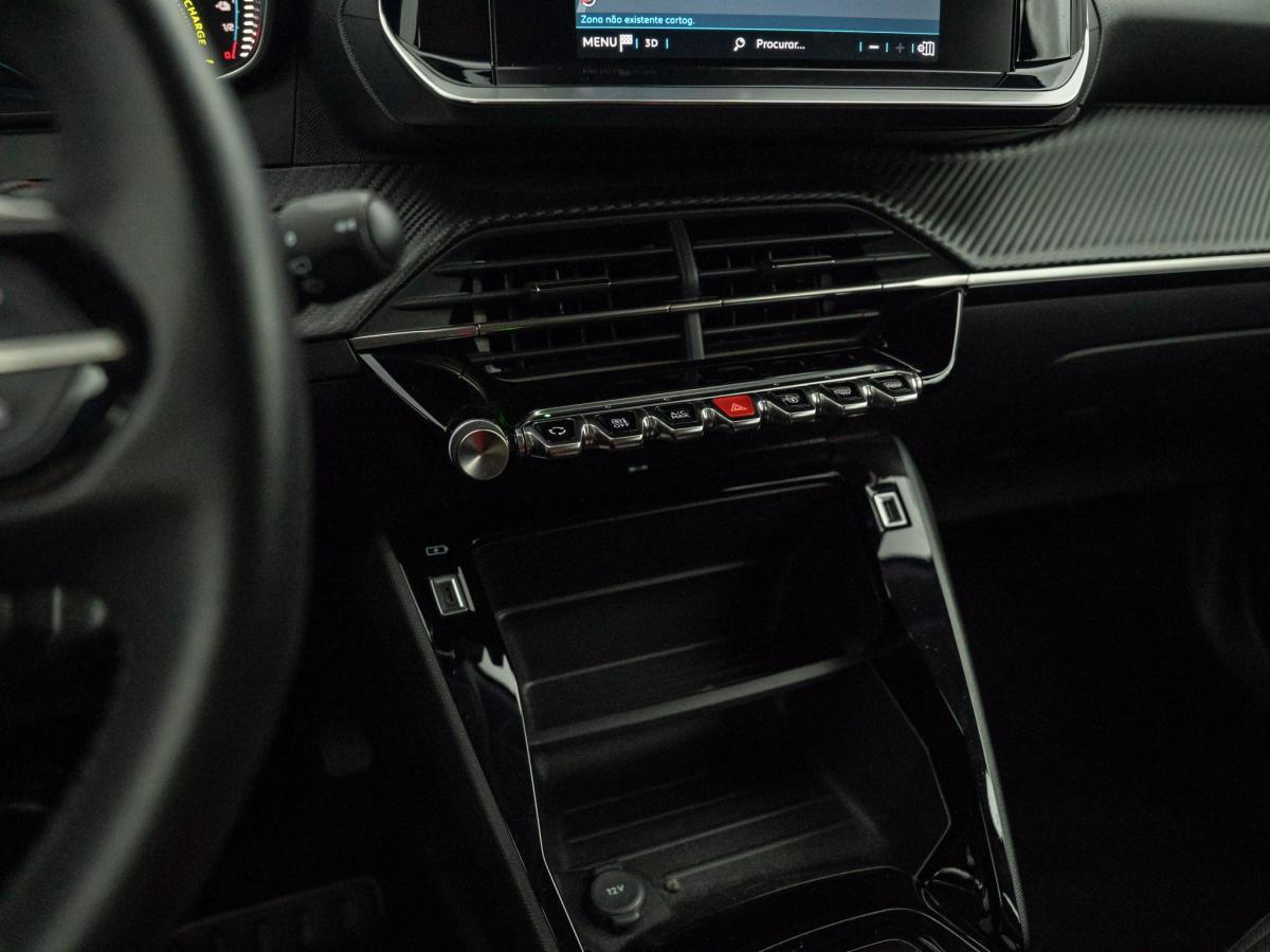 peugeot-2008-2022-eletrico-500cc