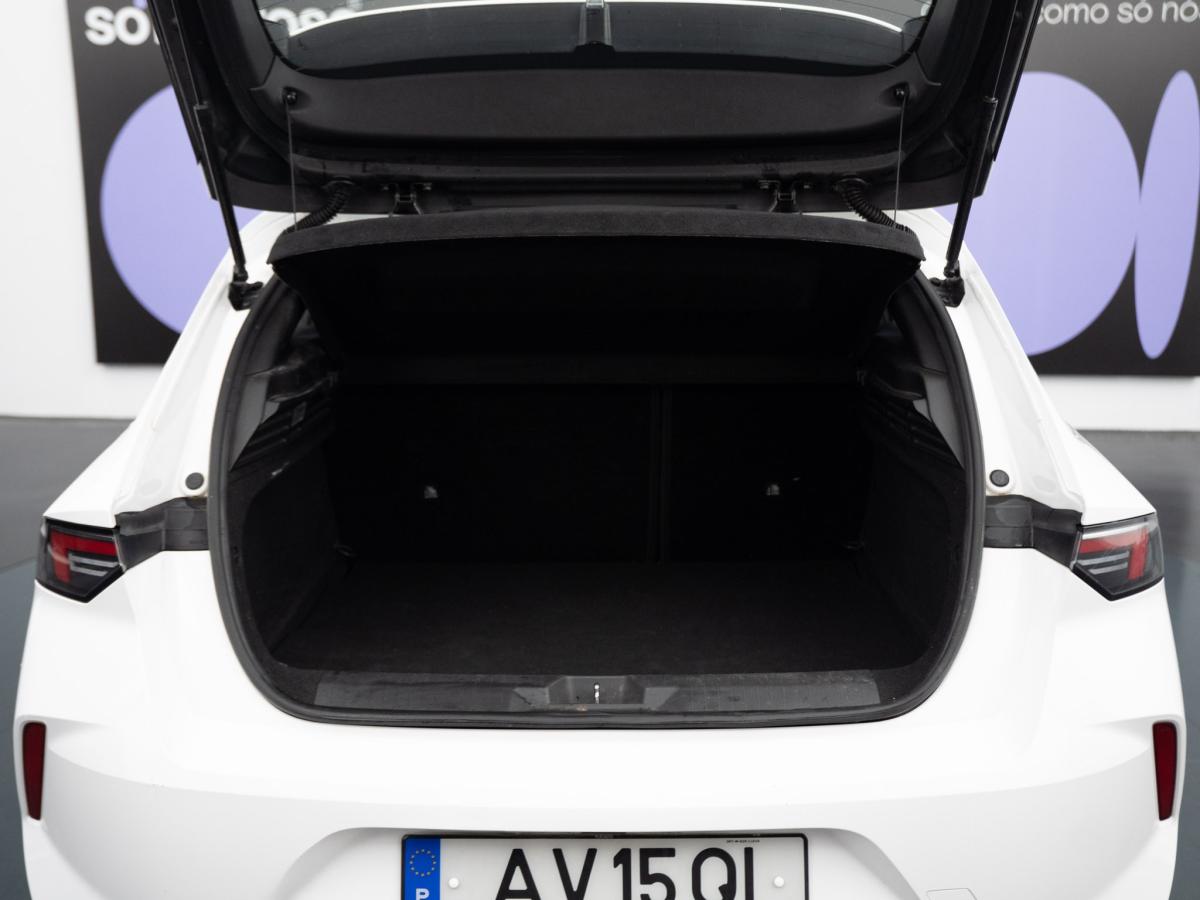 opel-astra-2022-hibrido-a-gasolina-1598cc