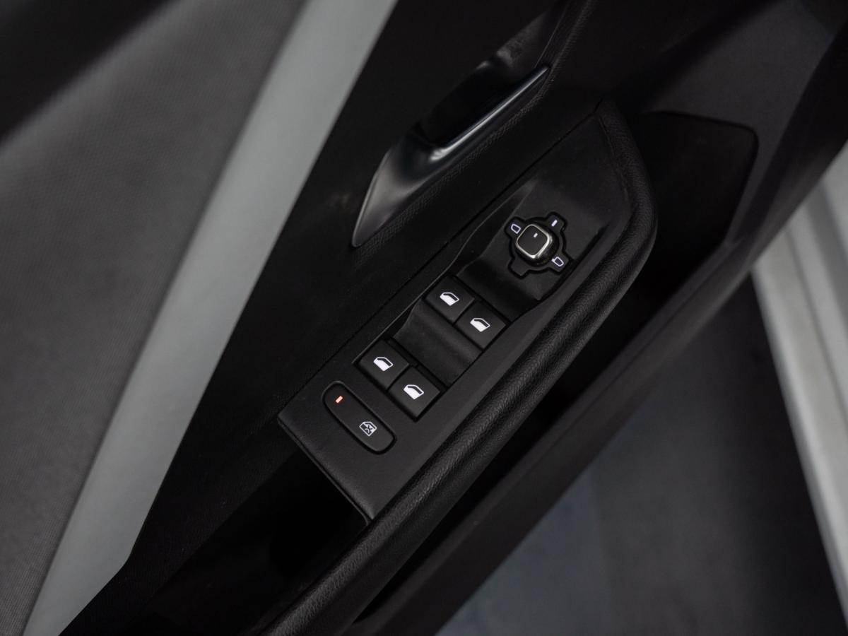 opel-astra-2022-hibrido-a-gasolina-1598cc