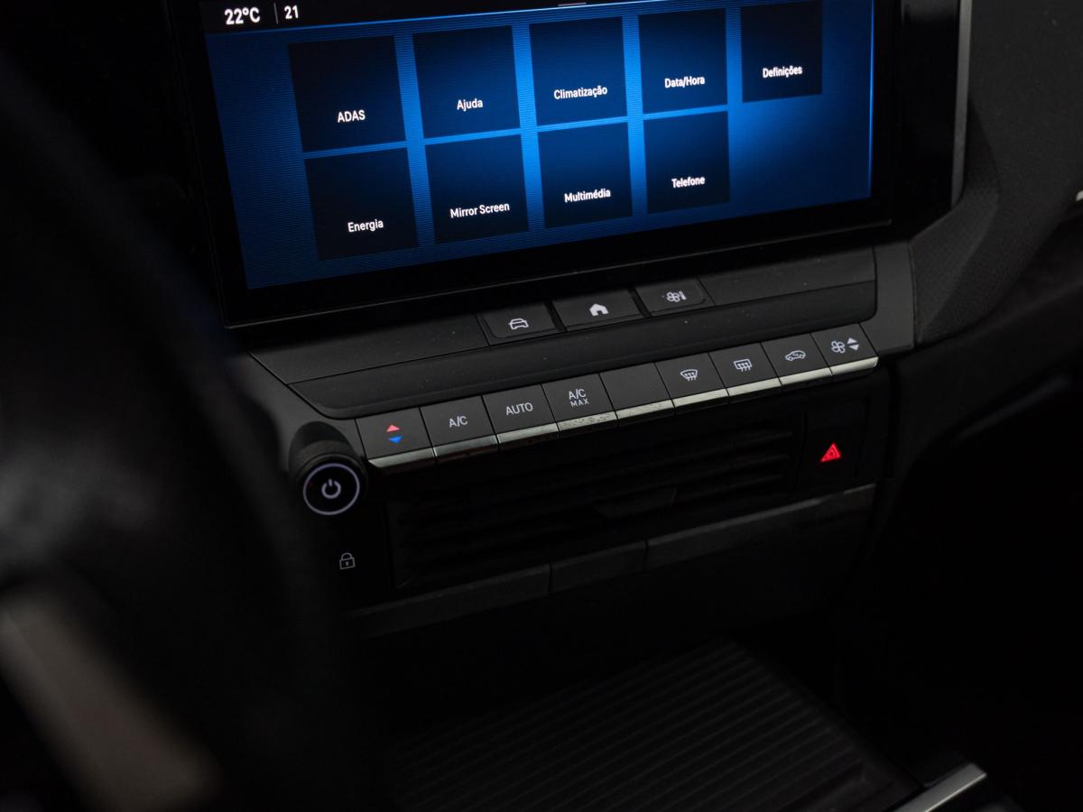 opel-astra-2022-hibrido-a-gasolina-1598cc