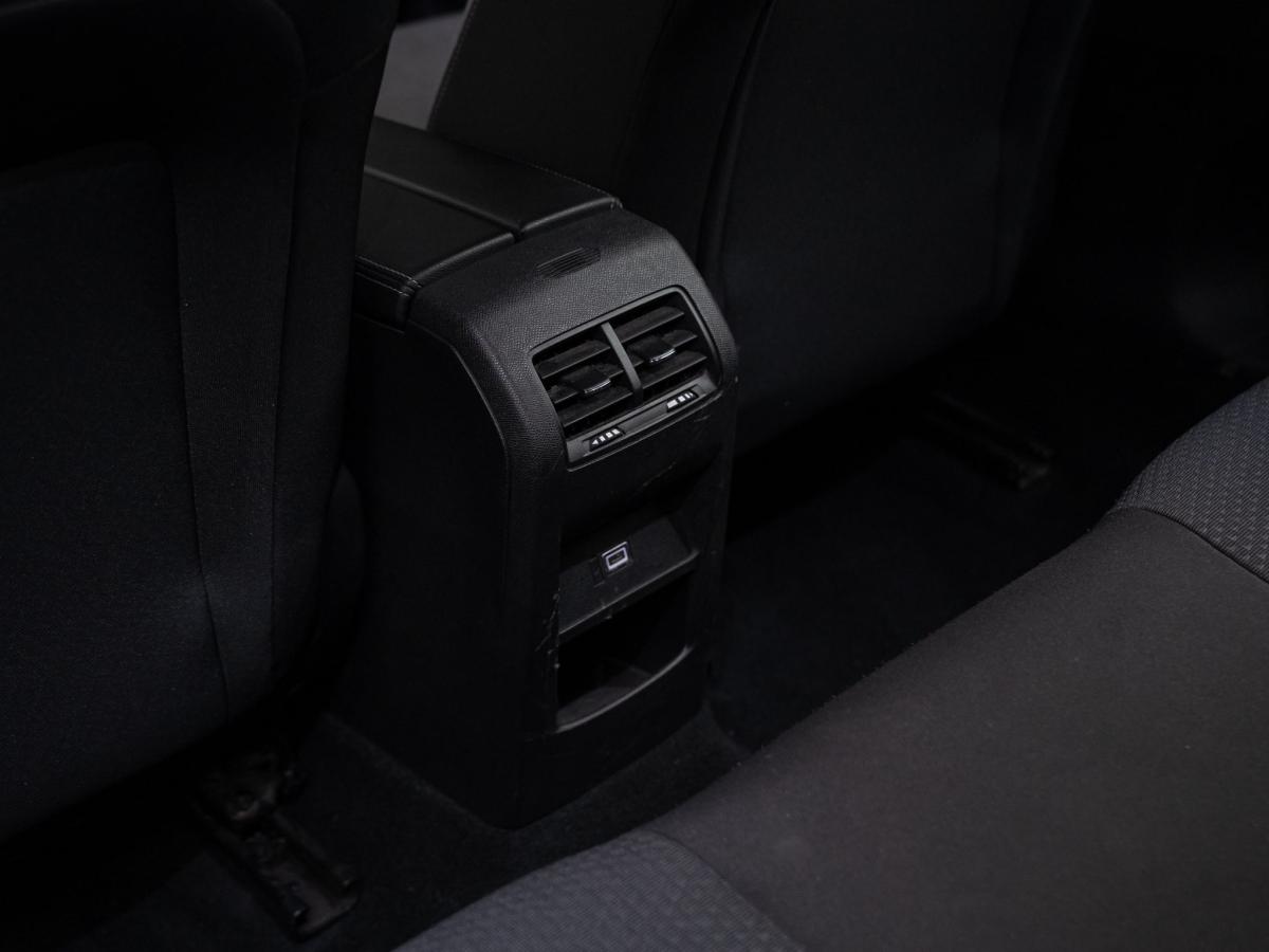 opel-astra-2022-hibrido-a-gasolina-1598cc