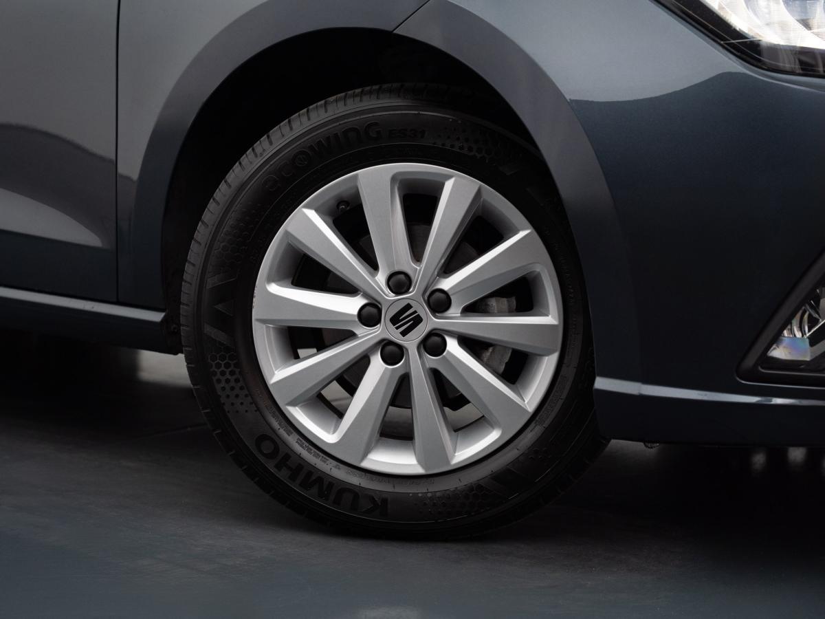 seat-ibiza-2023-gasolina-999cc
