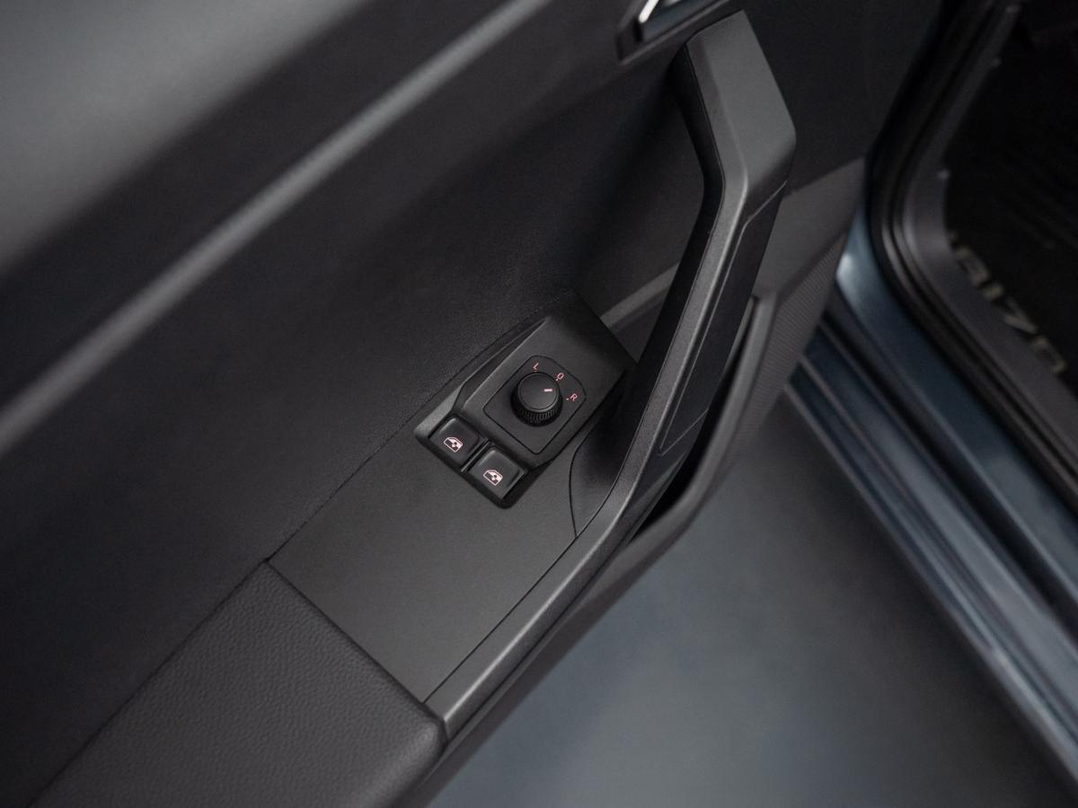 seat-ibiza-2023-gasolina-999cc