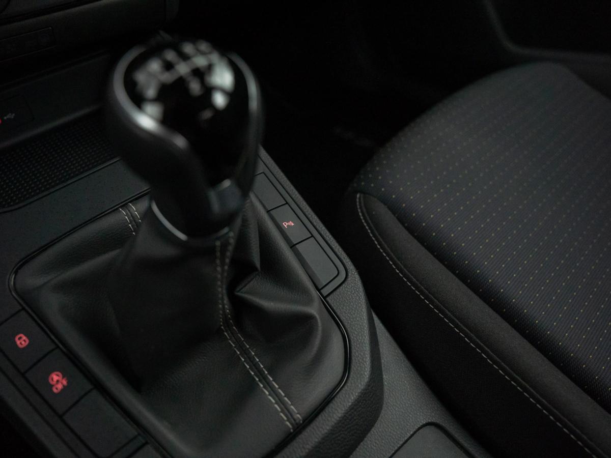 seat-ibiza-2023-gasolina-999cc