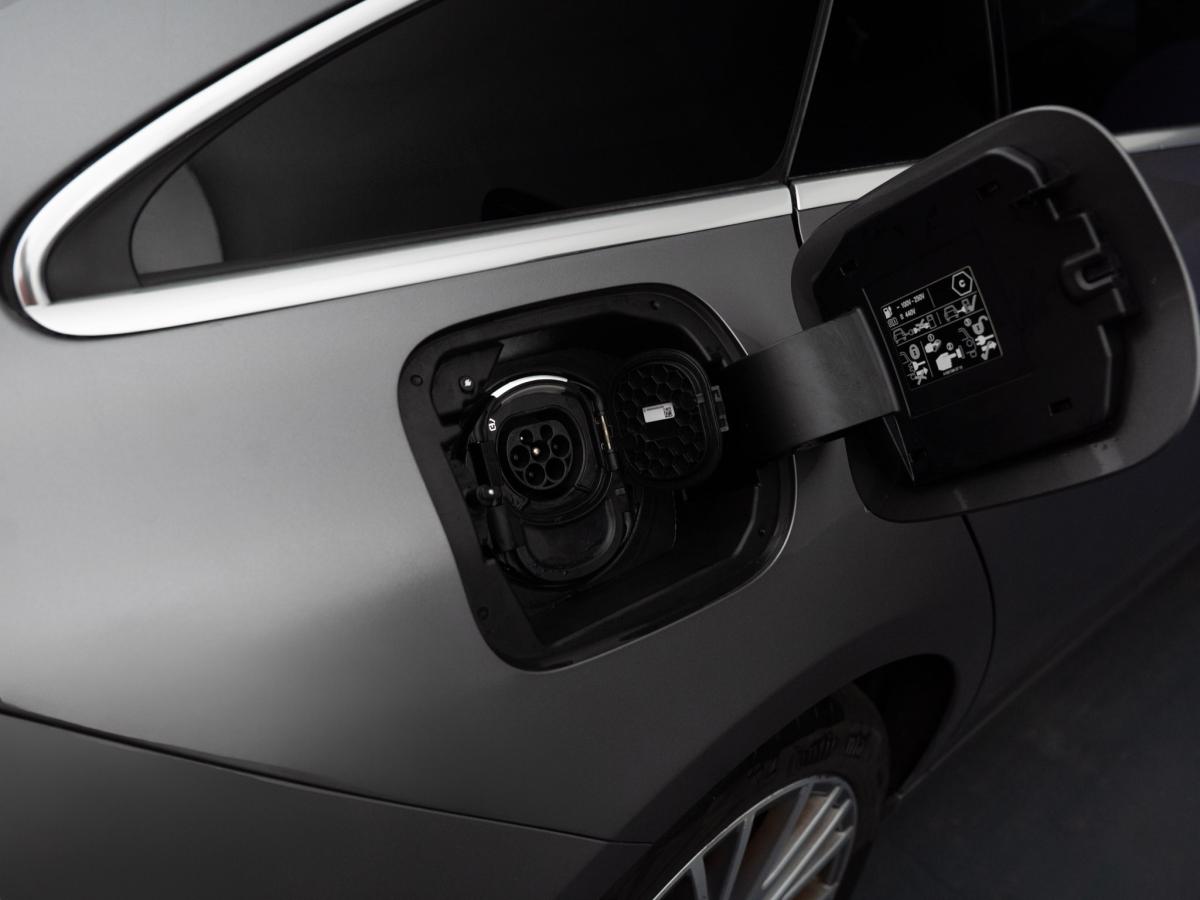 mercedes-benz-cla-2022-hibrido-a-gasolina-1332cc