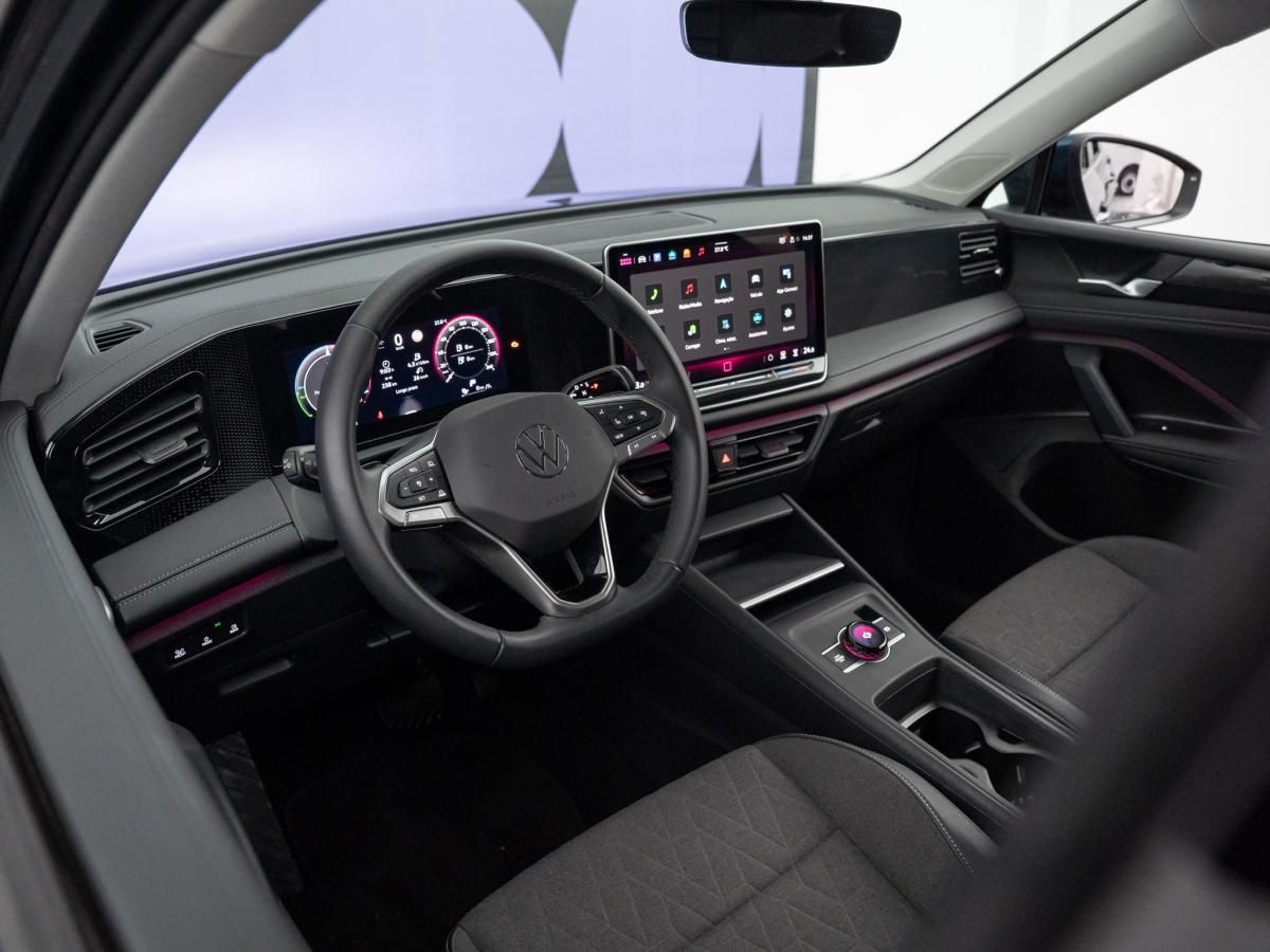 volkswagen-tiguan-2025-hibrido-a-gasolina-1498cc