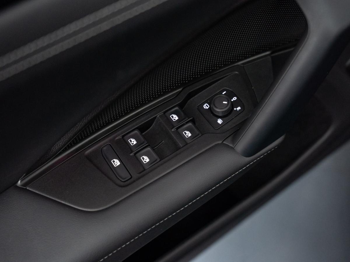 volkswagen-tiguan-2025-hibrido-a-gasolina-1498cc