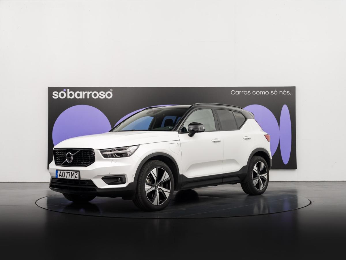 volvo-xc40-2022-hibrido-a-gasolina-1477cc