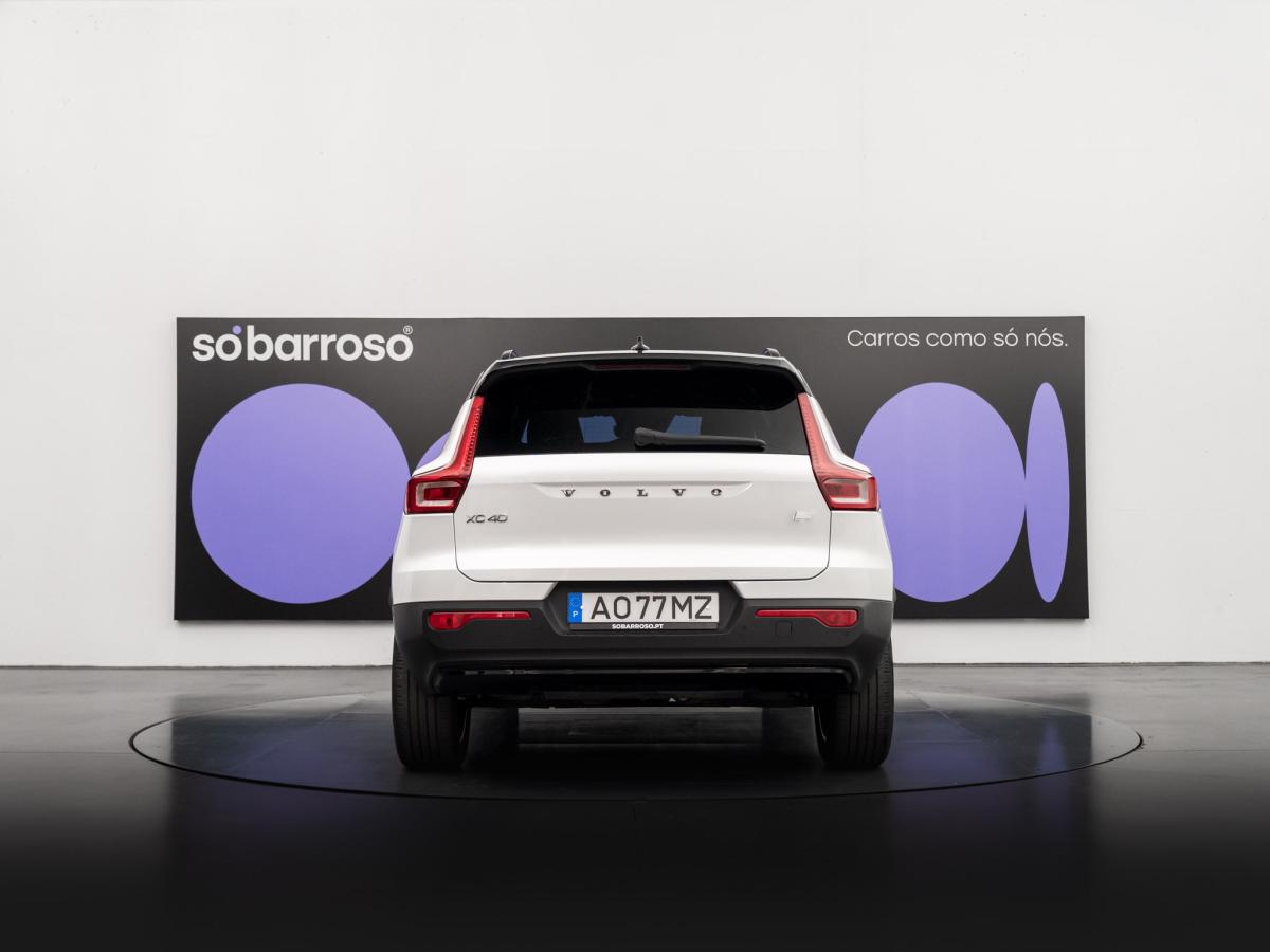 volvo-xc40-2022-hibrido-a-gasolina-1477cc