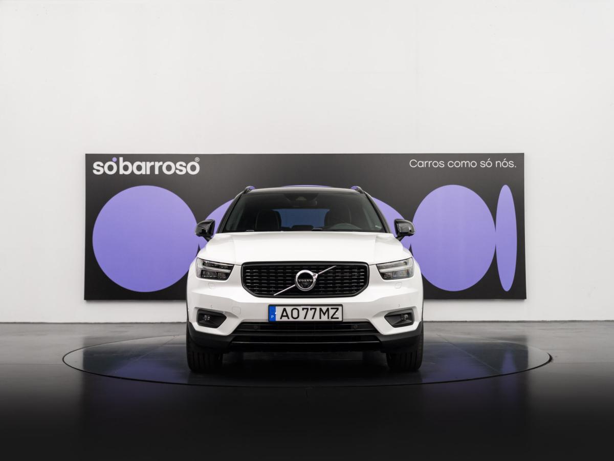 volvo-xc40-2022-hibrido-a-gasolina-1477cc