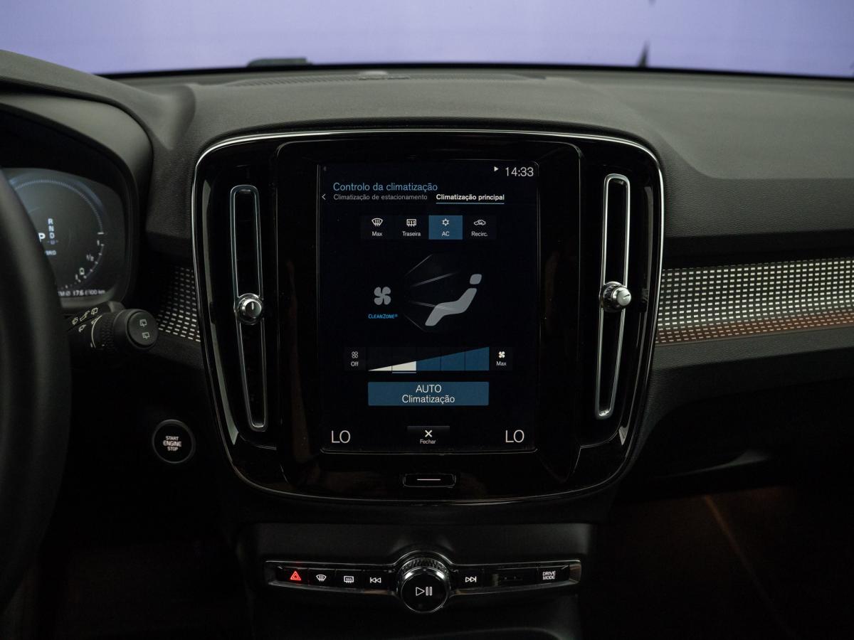 volvo-xc40-2022-hibrido-a-gasolina-1477cc