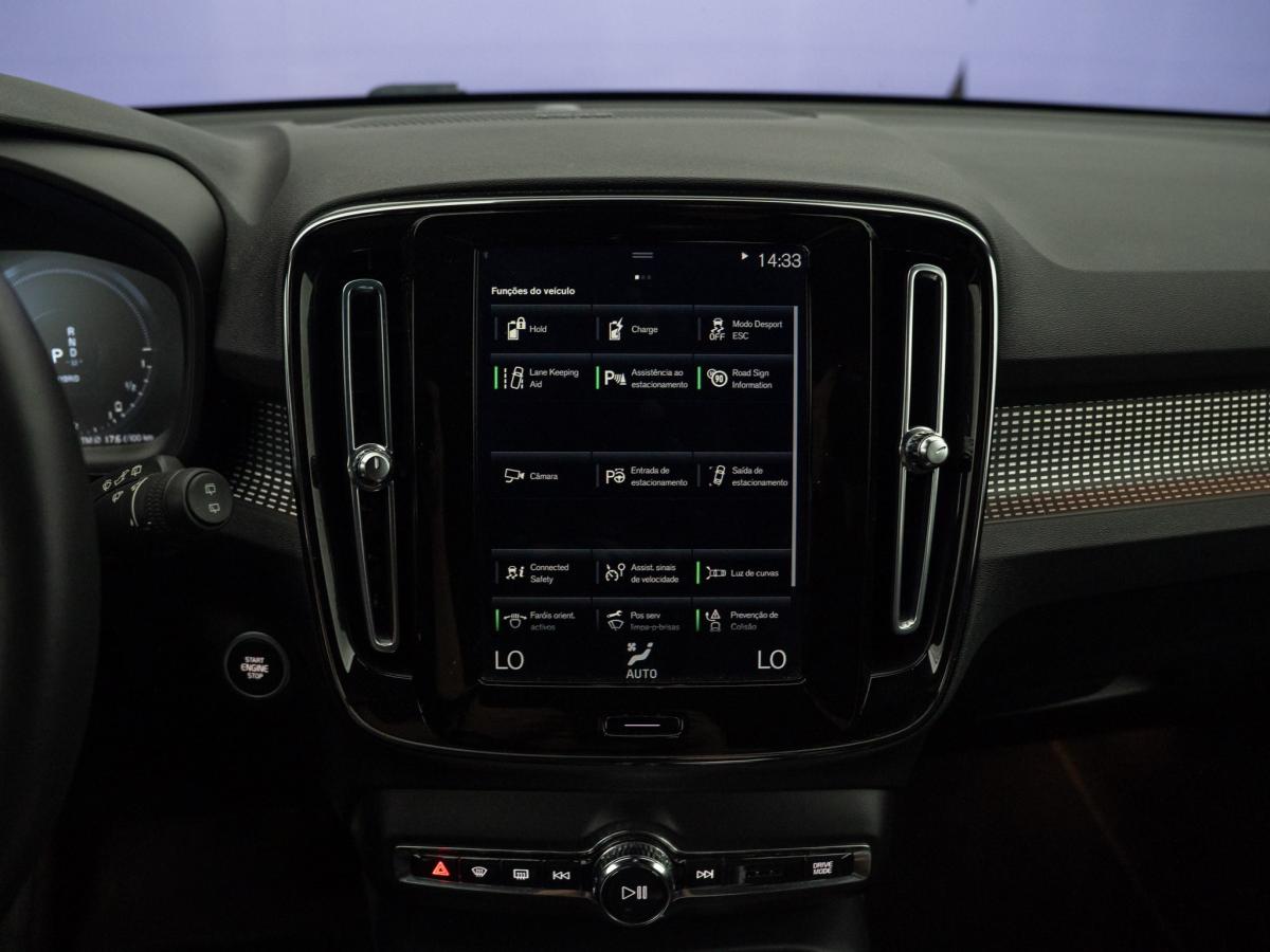 volvo-xc40-2022-hibrido-a-gasolina-1477cc
