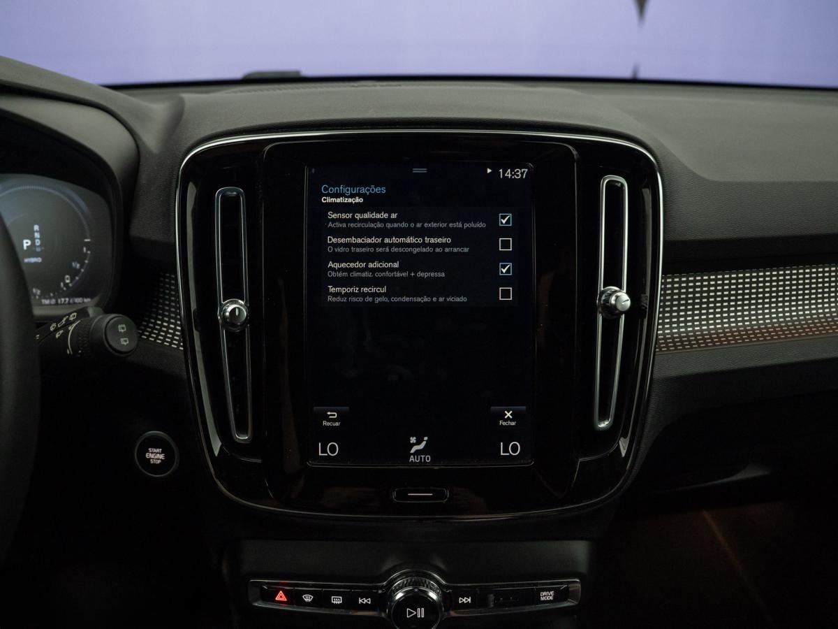 volvo-xc40-2022-hibrido-a-gasolina-1477cc