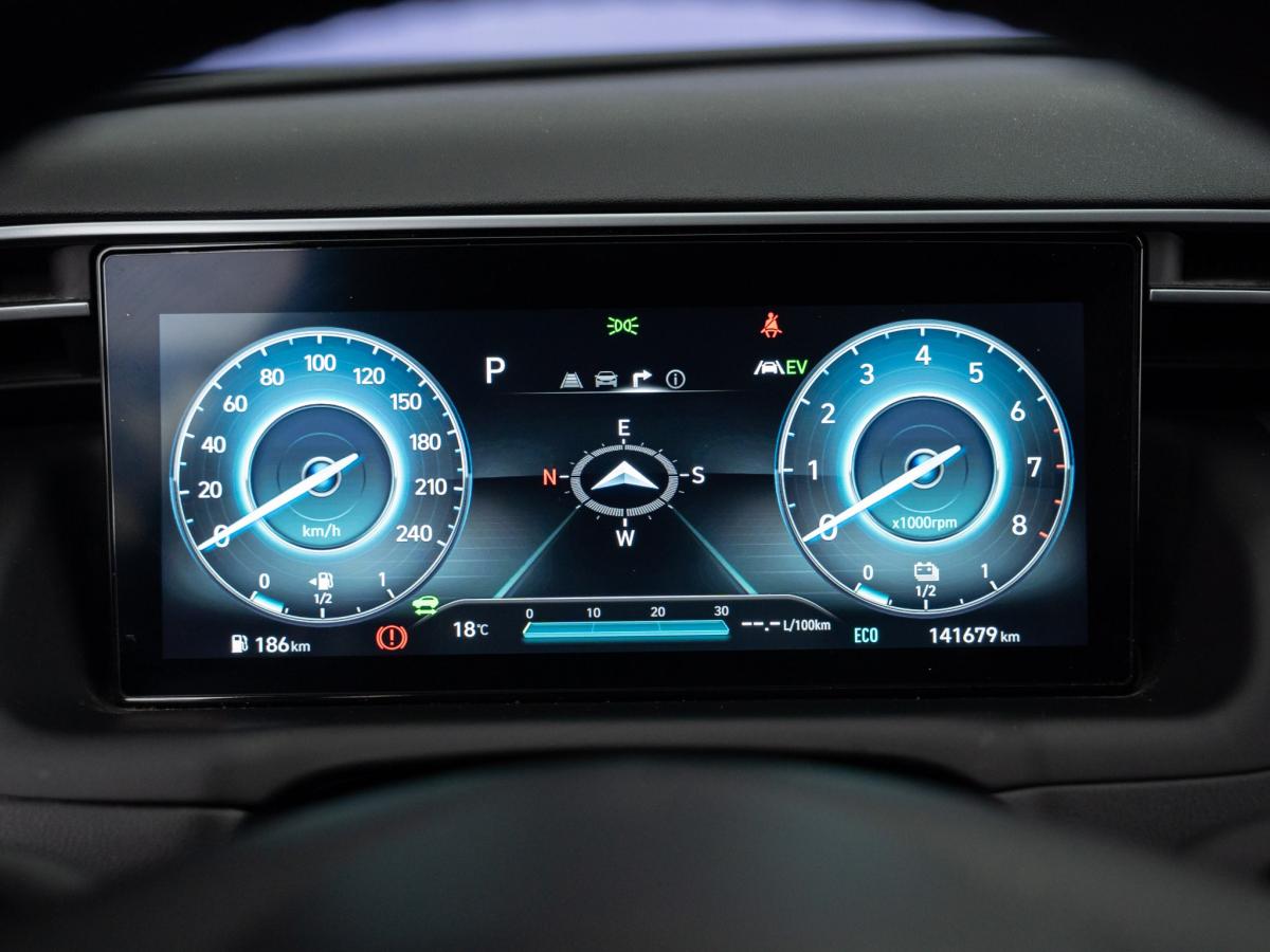 hyundai-tucson-2023-hibrido-a-gasolina-1598cc