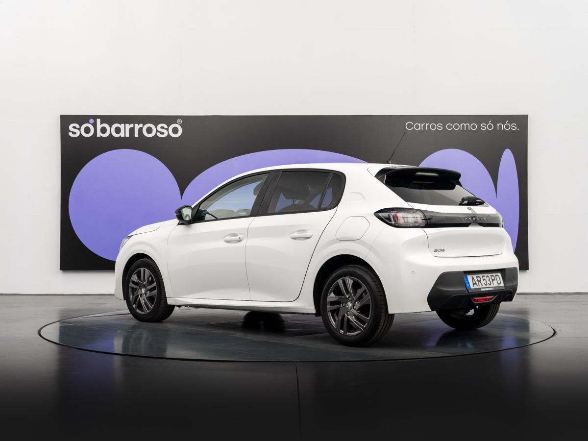 peugeot-208-2022-diesel-1499cc