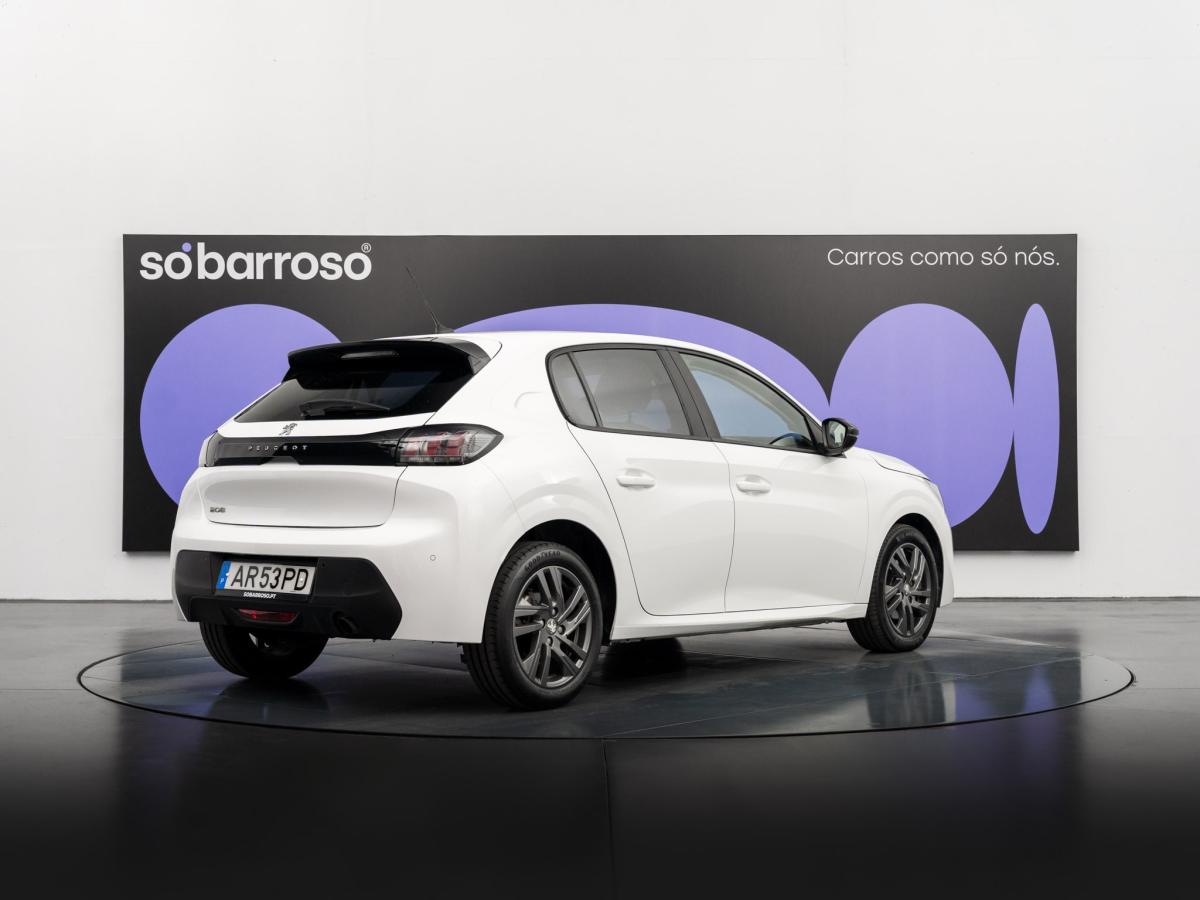 peugeot-208-2022-diesel-1499cc