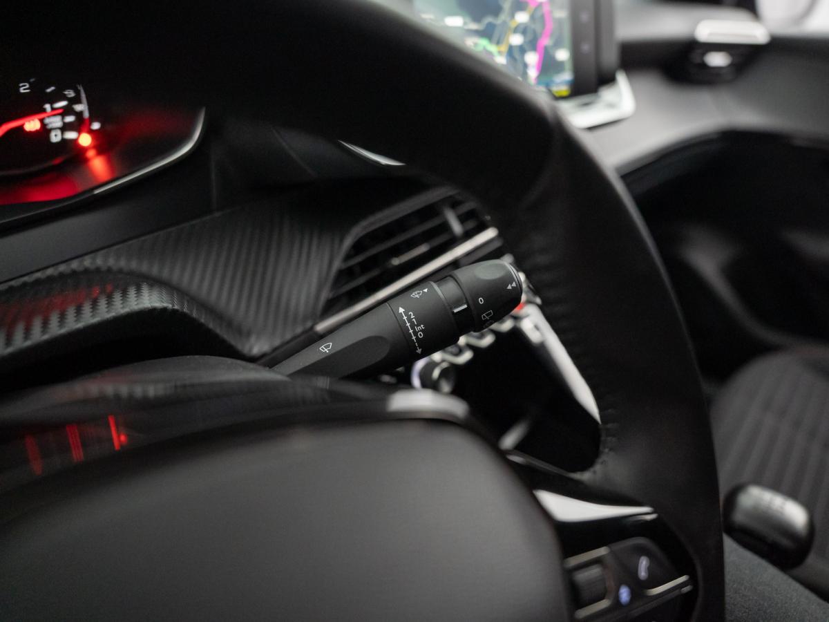 peugeot-208-2022-diesel-1499cc
