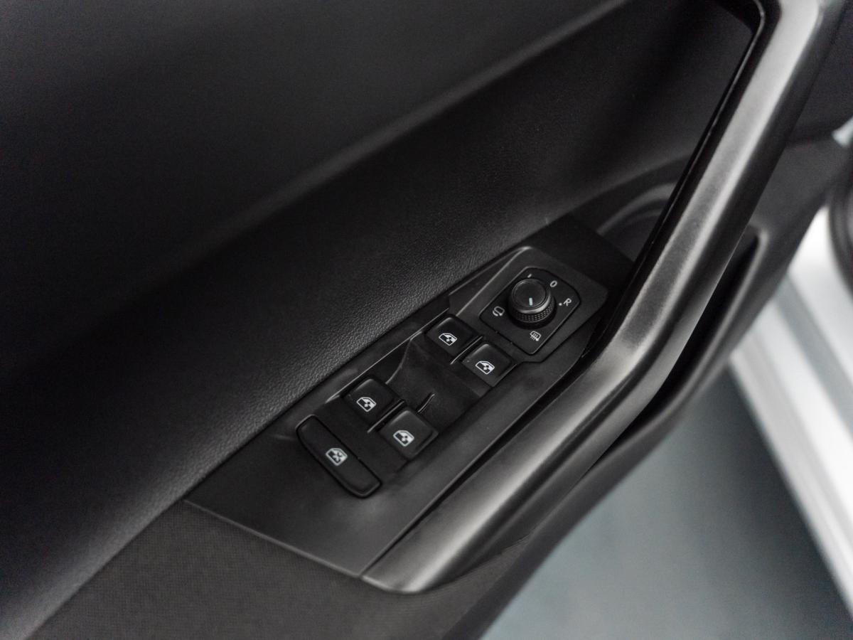 volkswagen-polo-2022-gasolina-999cc