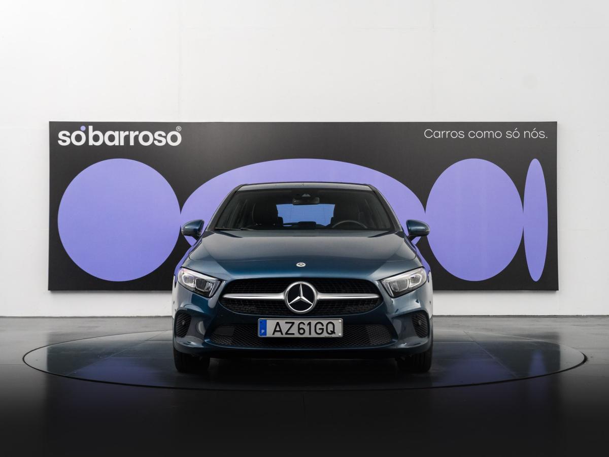mercedes-benz-classe-a-2023-hibrido-a-gasolina-1332cc