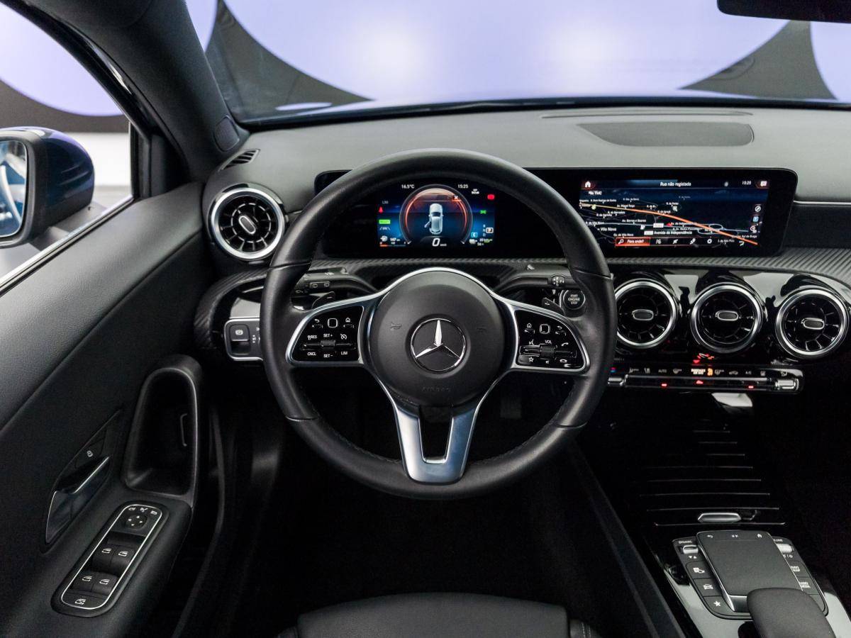 mercedes-benz-classe-a-2023-hibrido-a-gasolina-1332cc