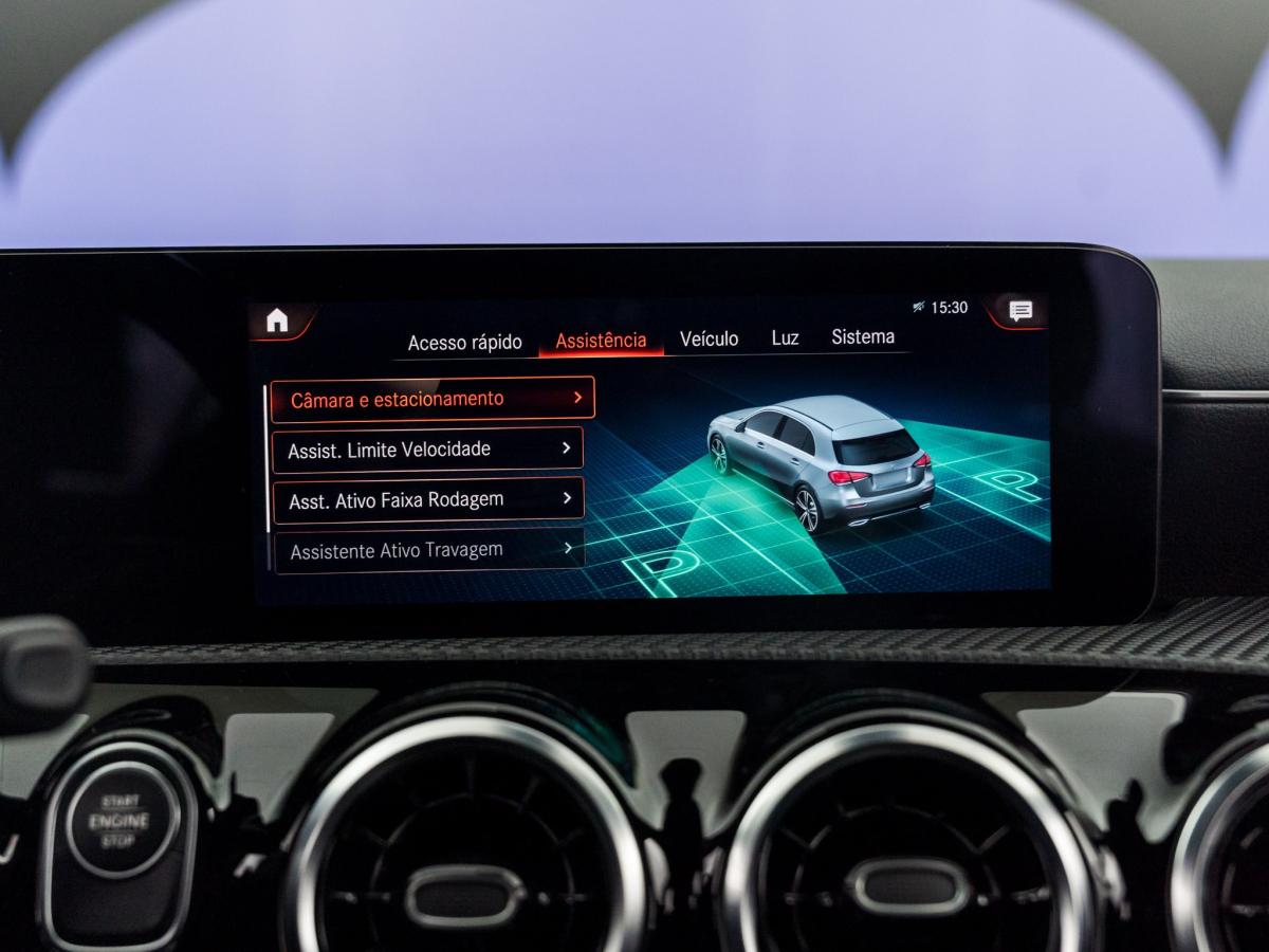mercedes-benz-classe-a-2023-hibrido-a-gasolina-1332cc