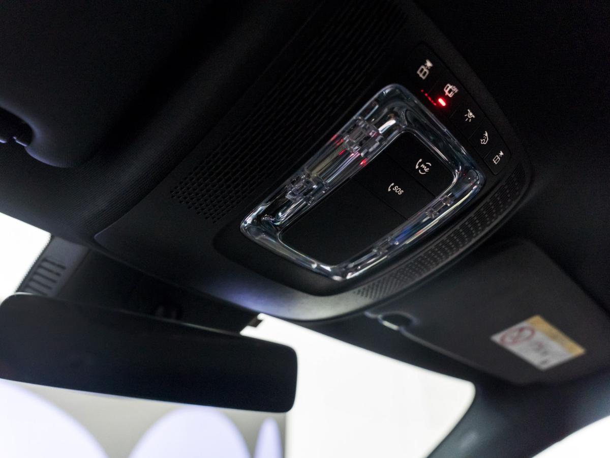 mercedes-benz-classe-a-2023-hibrido-a-gasolina-1332cc
