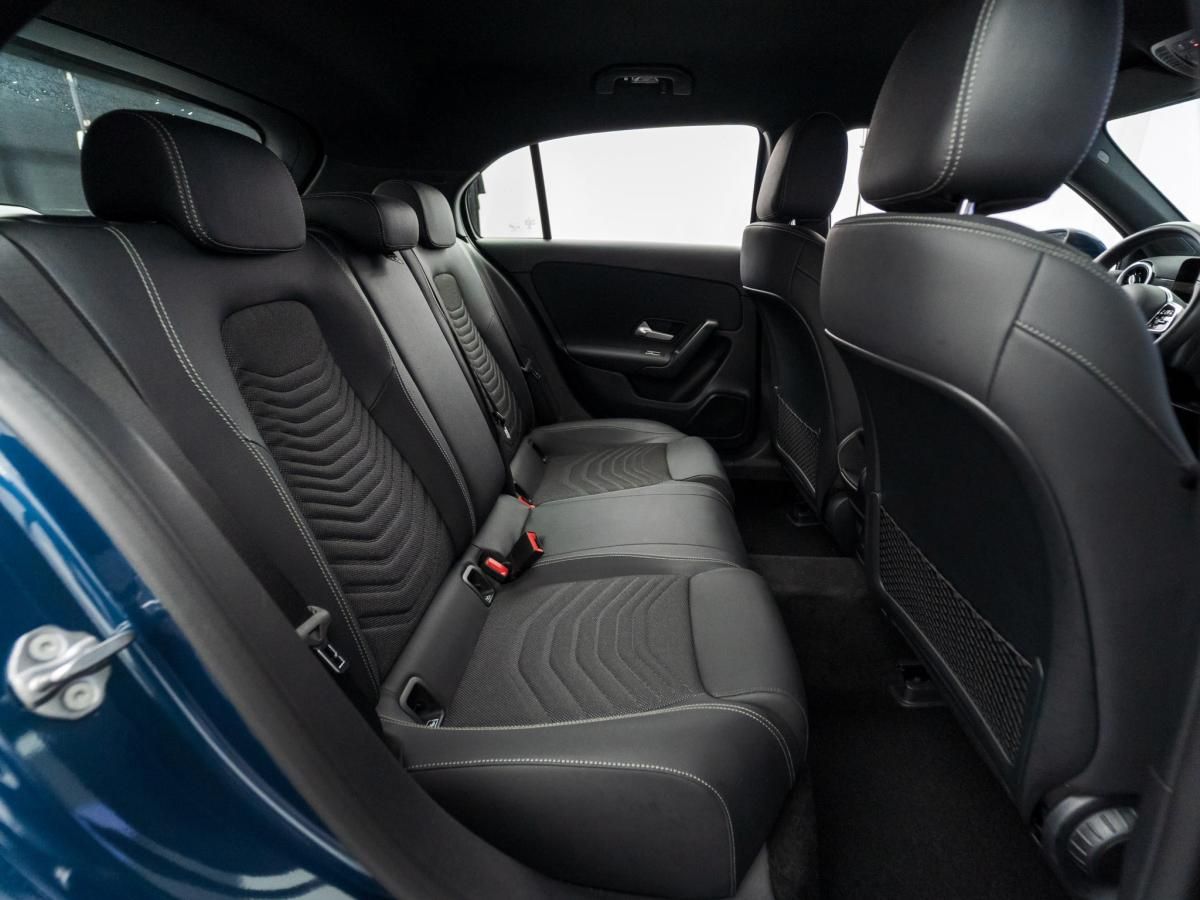 mercedes-benz-classe-a-2023-hibrido-a-gasolina-1332cc