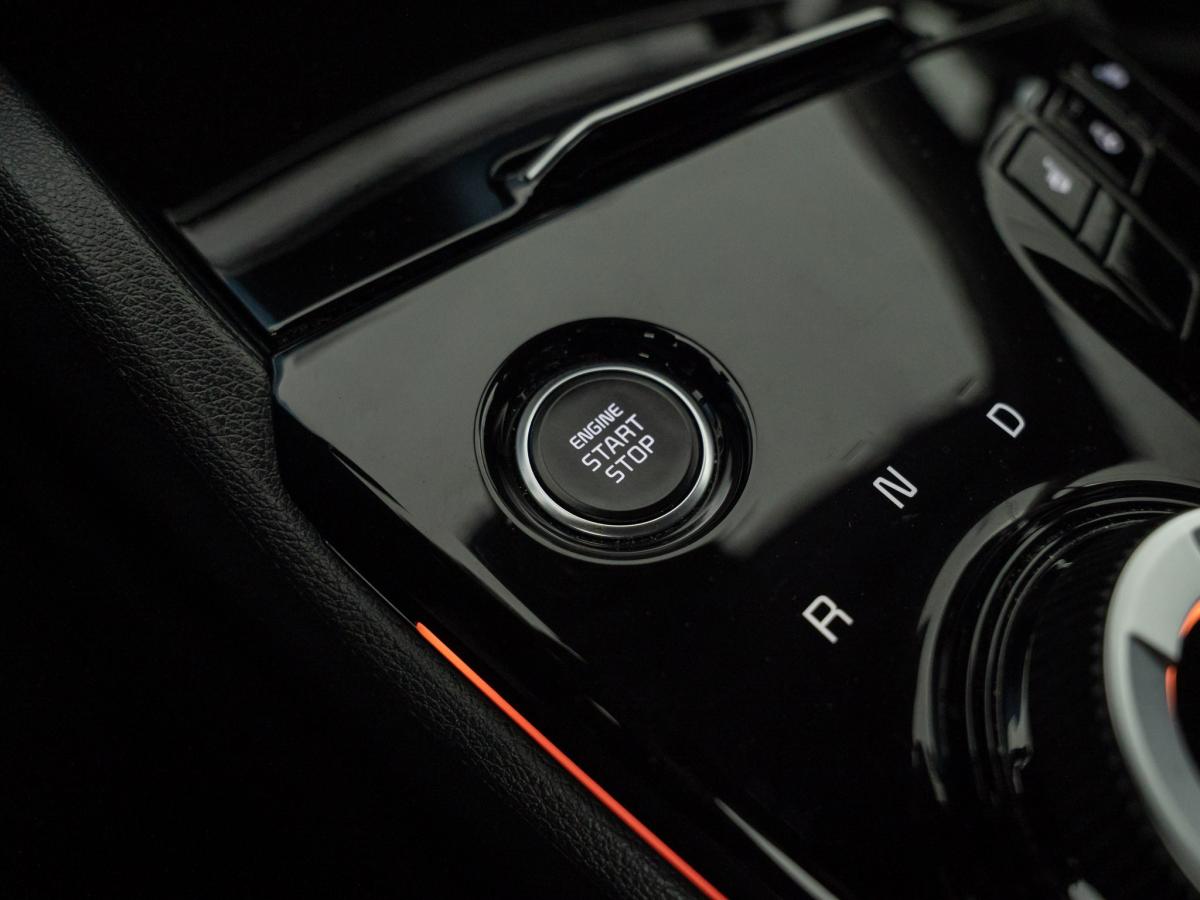 kia-sportage-2024-hibrido-a-gasolina-1598cc