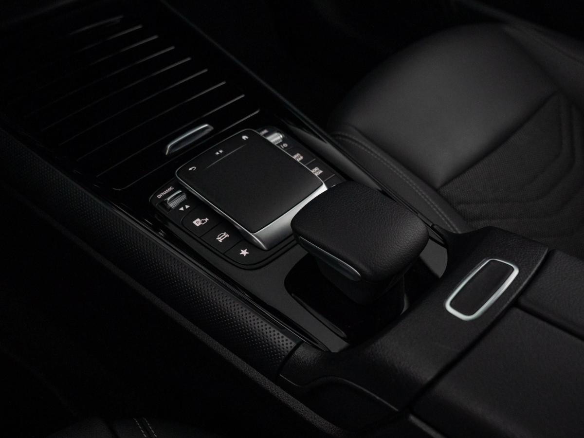 mercedes-benz-gla-2023-hibrido-a-gasolina-1332cc