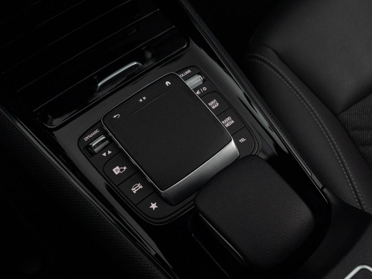 mercedes-benz-gla-2023-hibrido-a-gasolina-1332cc