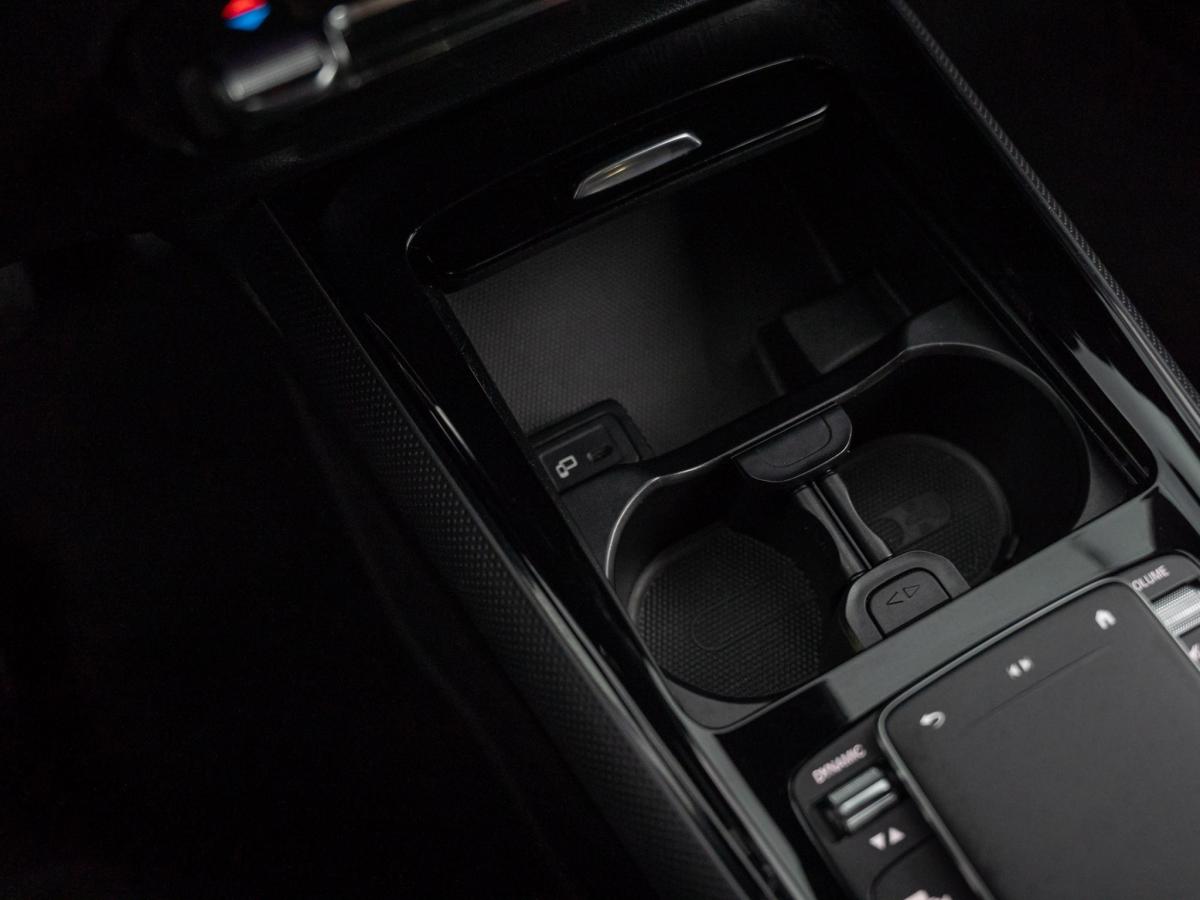 mercedes-benz-gla-2023-hibrido-a-gasolina-1332cc