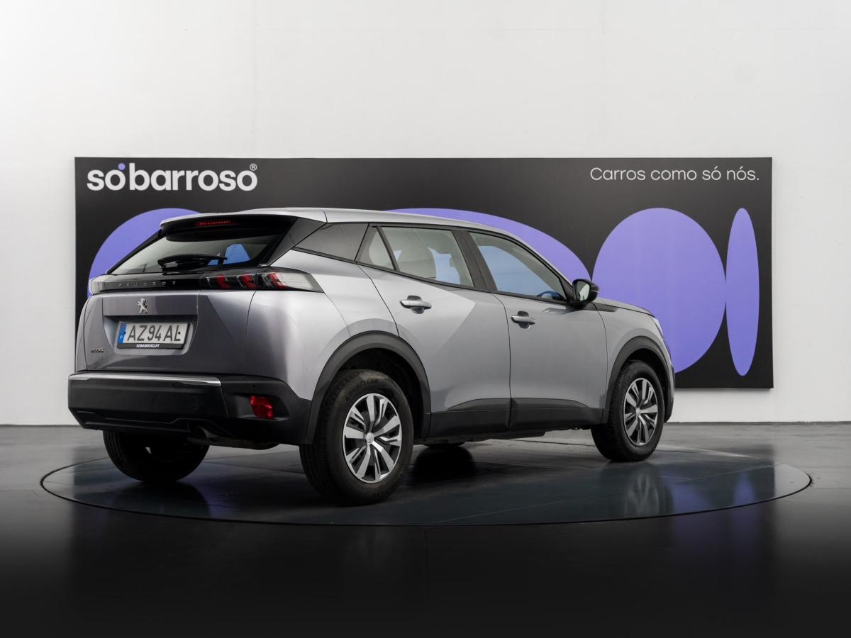 peugeot-2008-2023-gasolina-1199cc