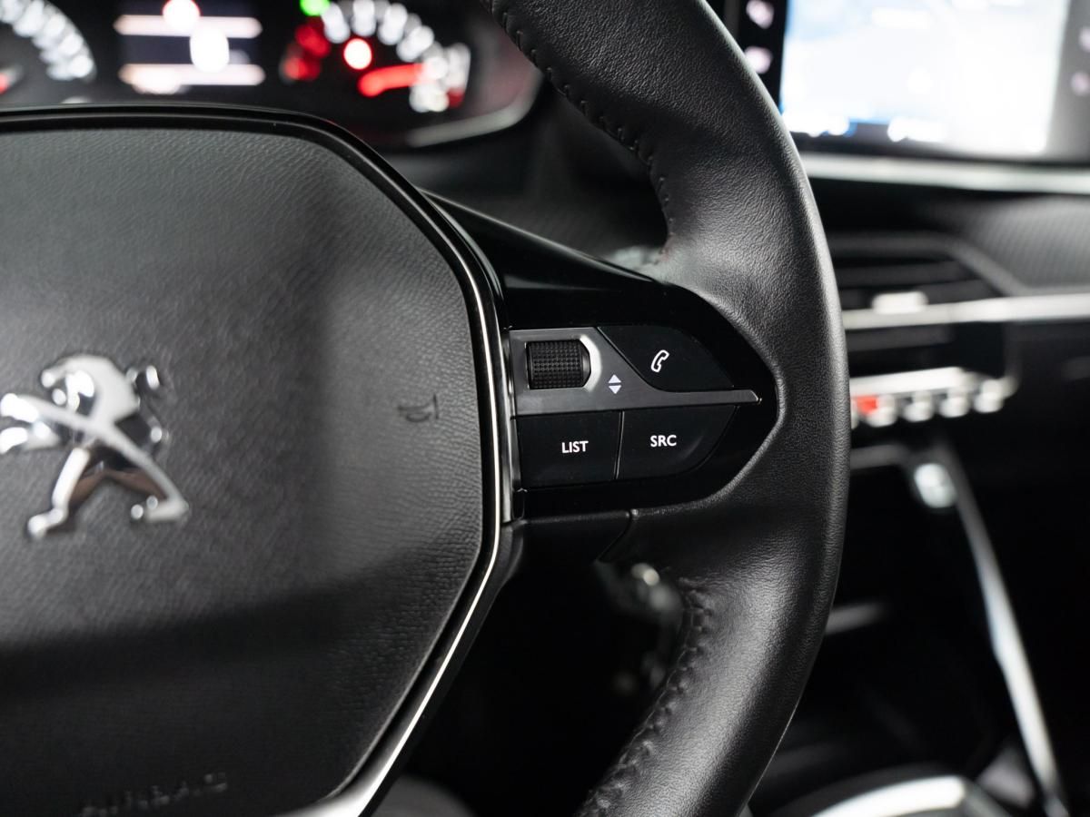 peugeot-2008-2023-gasolina-1199cc
