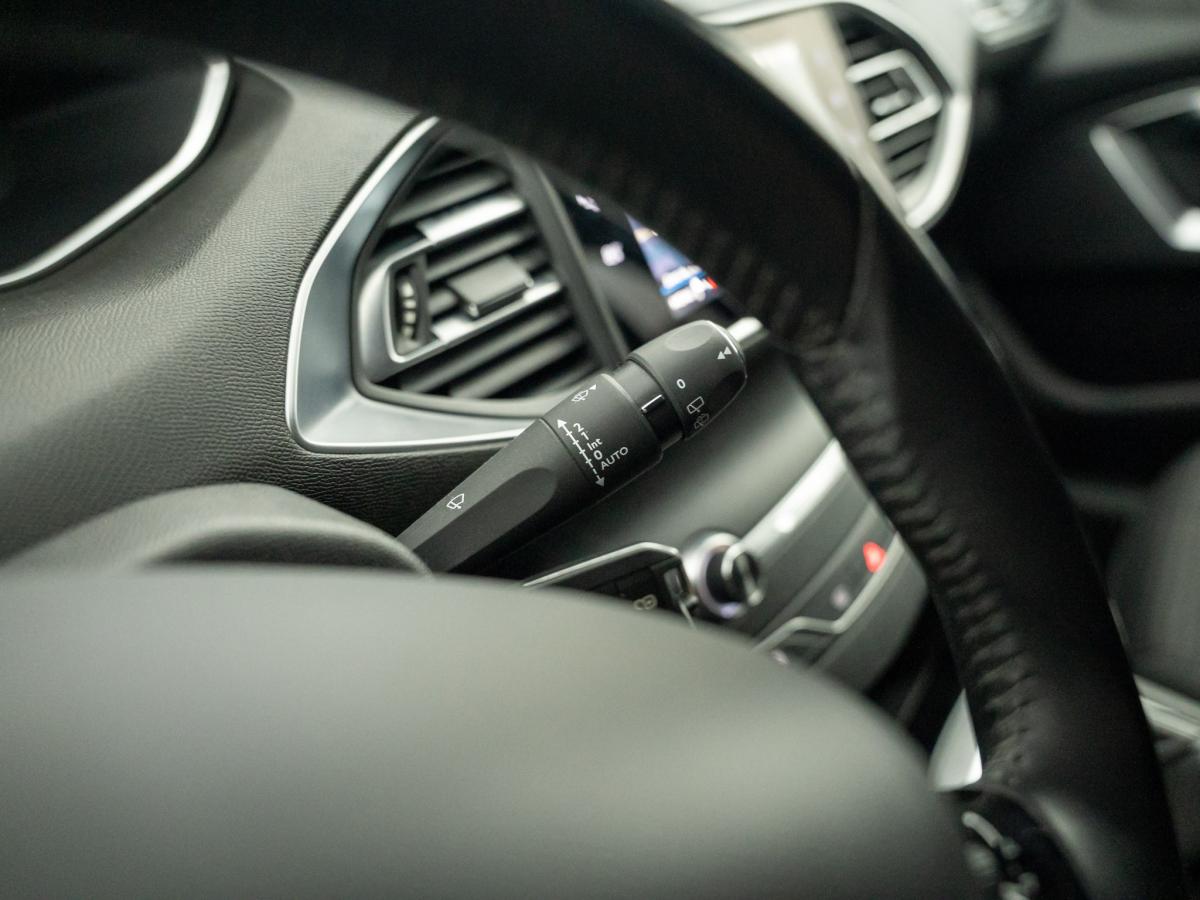 peugeot-308-sw-2021-diesel-1499cc