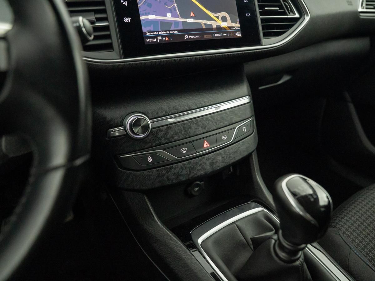 peugeot-308-sw-2021-diesel-1499cc