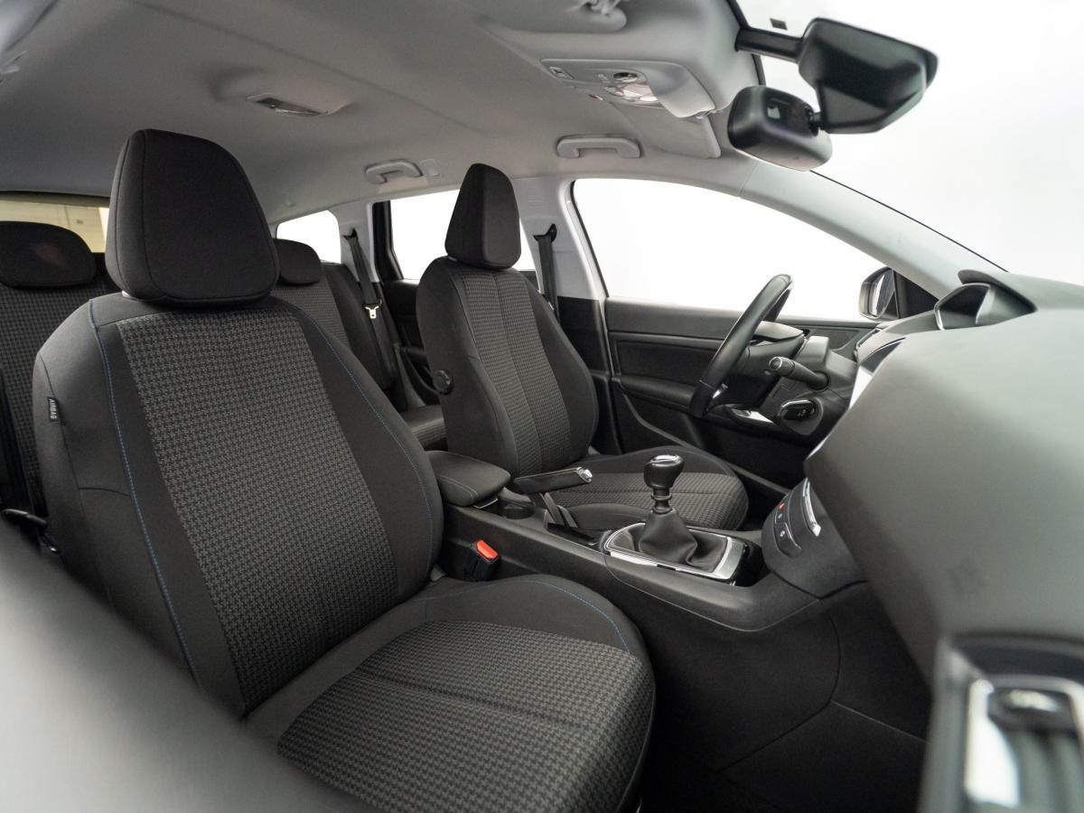 peugeot-308-sw-2021-diesel-1499cc