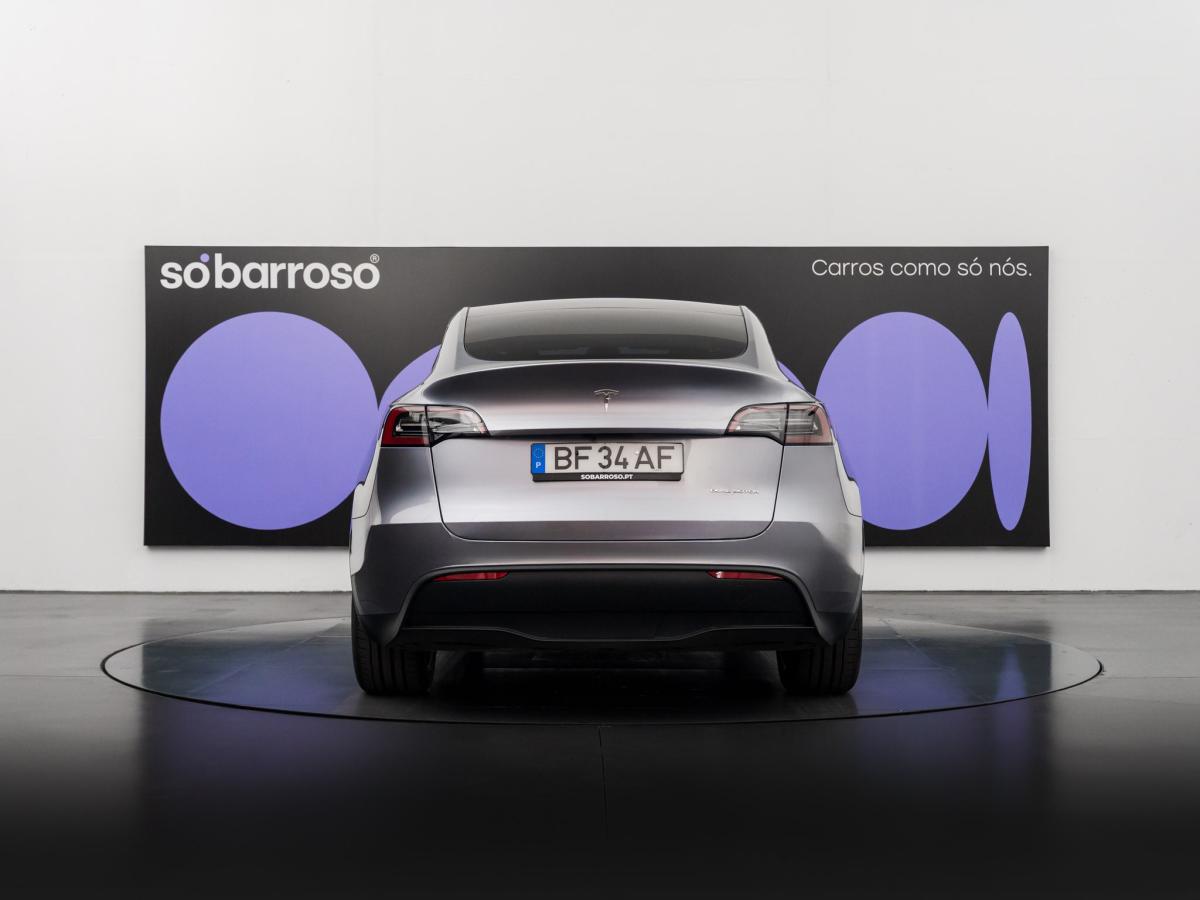 tesla-model-y-2023-eletrico-500cc