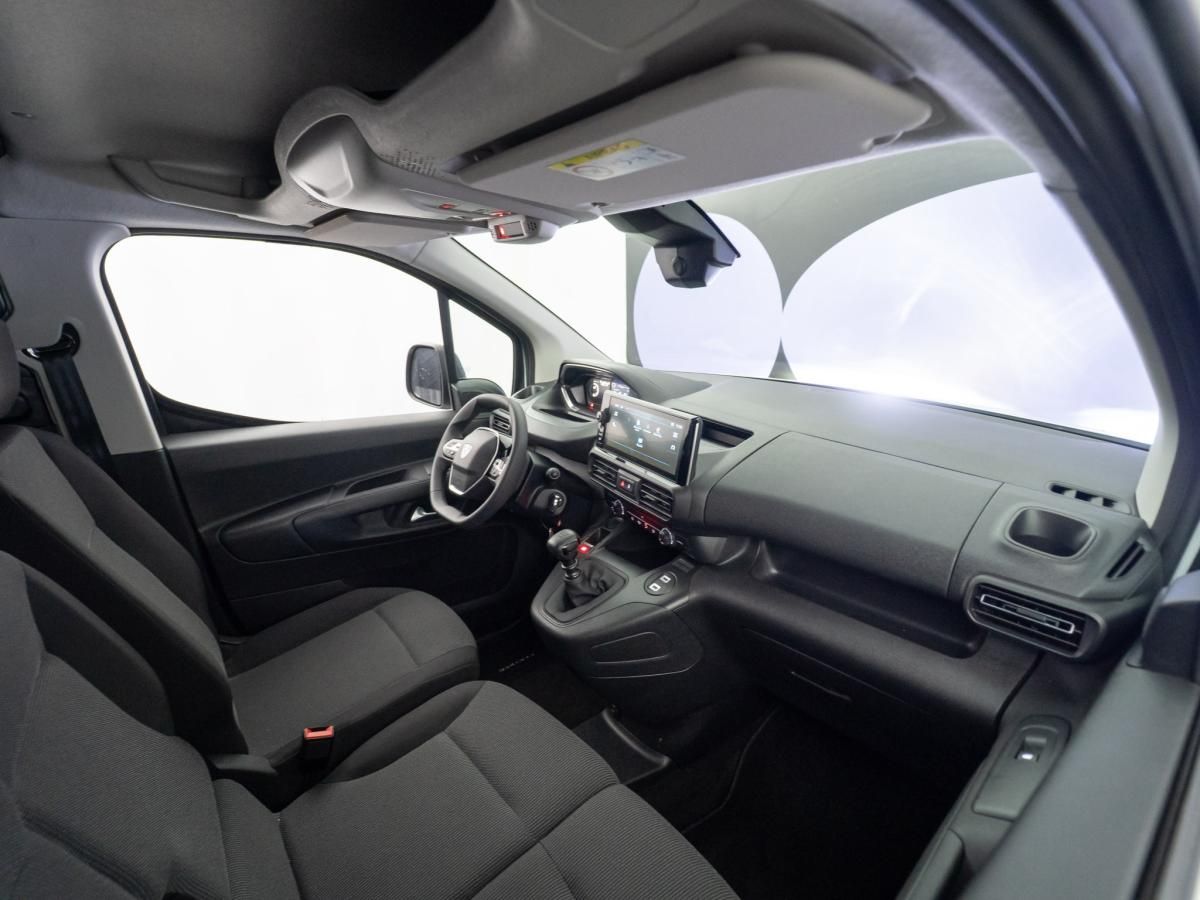 peugeot-partner-2025-diesel-1499cc