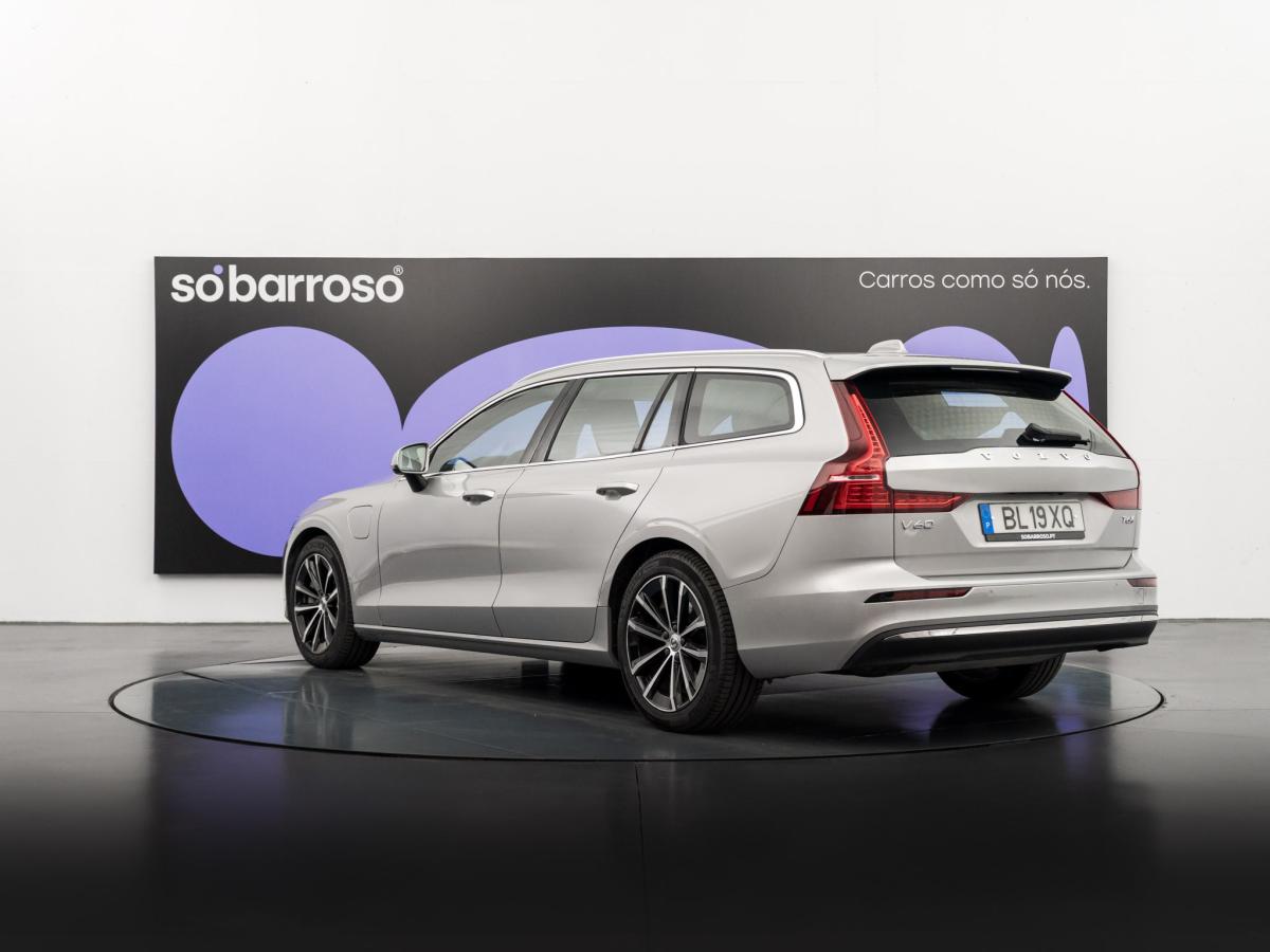 volvo-v60-2024-hibrido-a-gasolina-1969cc