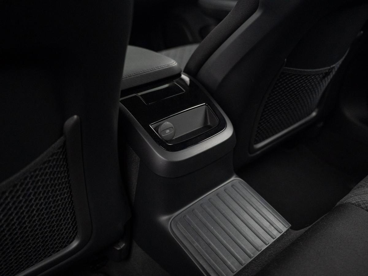 volvo-v60-2024-hibrido-a-gasolina-1969cc