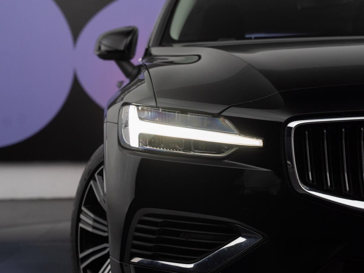 volvo-v60-2021-hibrido-a-gasolina-1969cc