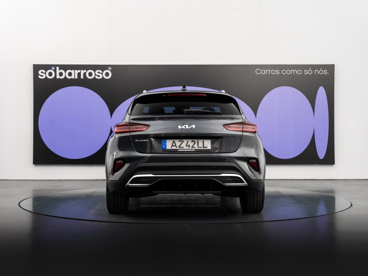 kia-xceed-2023-gasolina-998cc