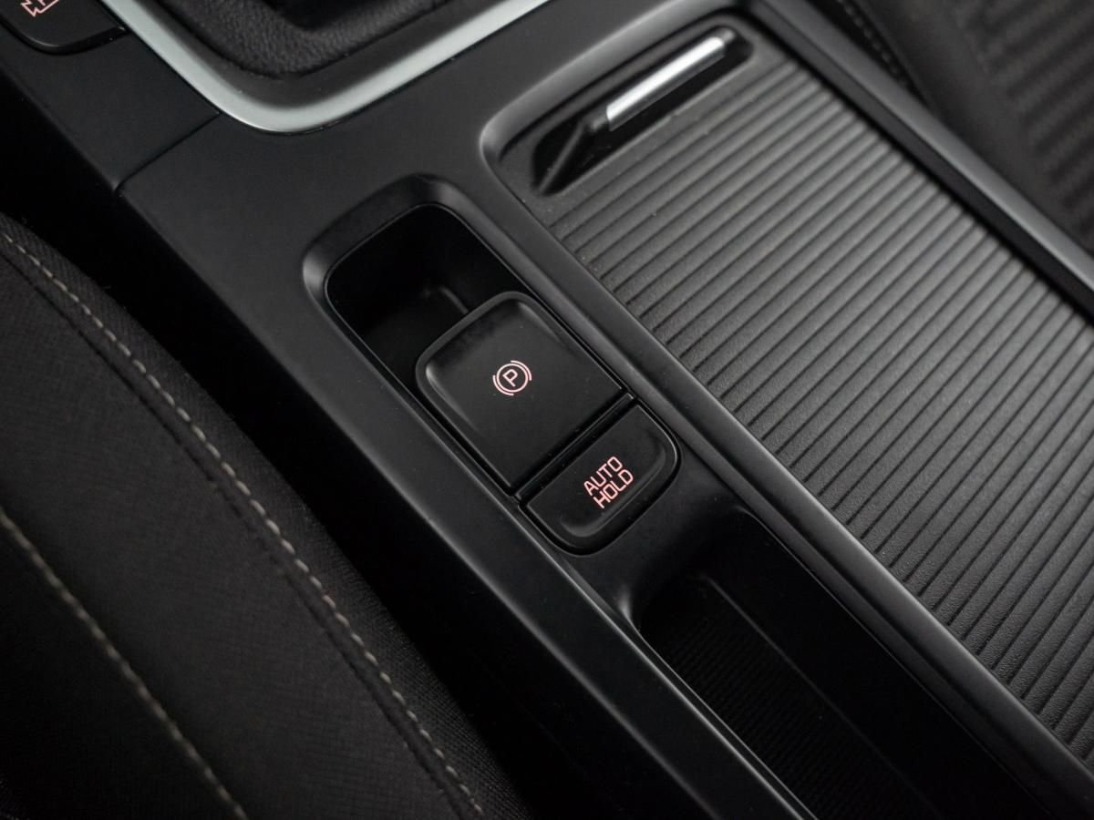 kia-xceed-2023-gasolina-998cc
