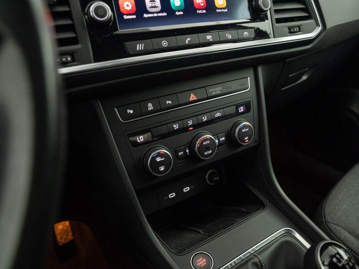 seat-ateca-2023-gasolina-999cc