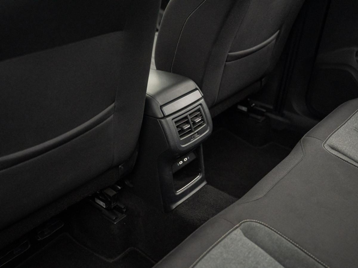 seat-ateca-2023-gasolina-999cc