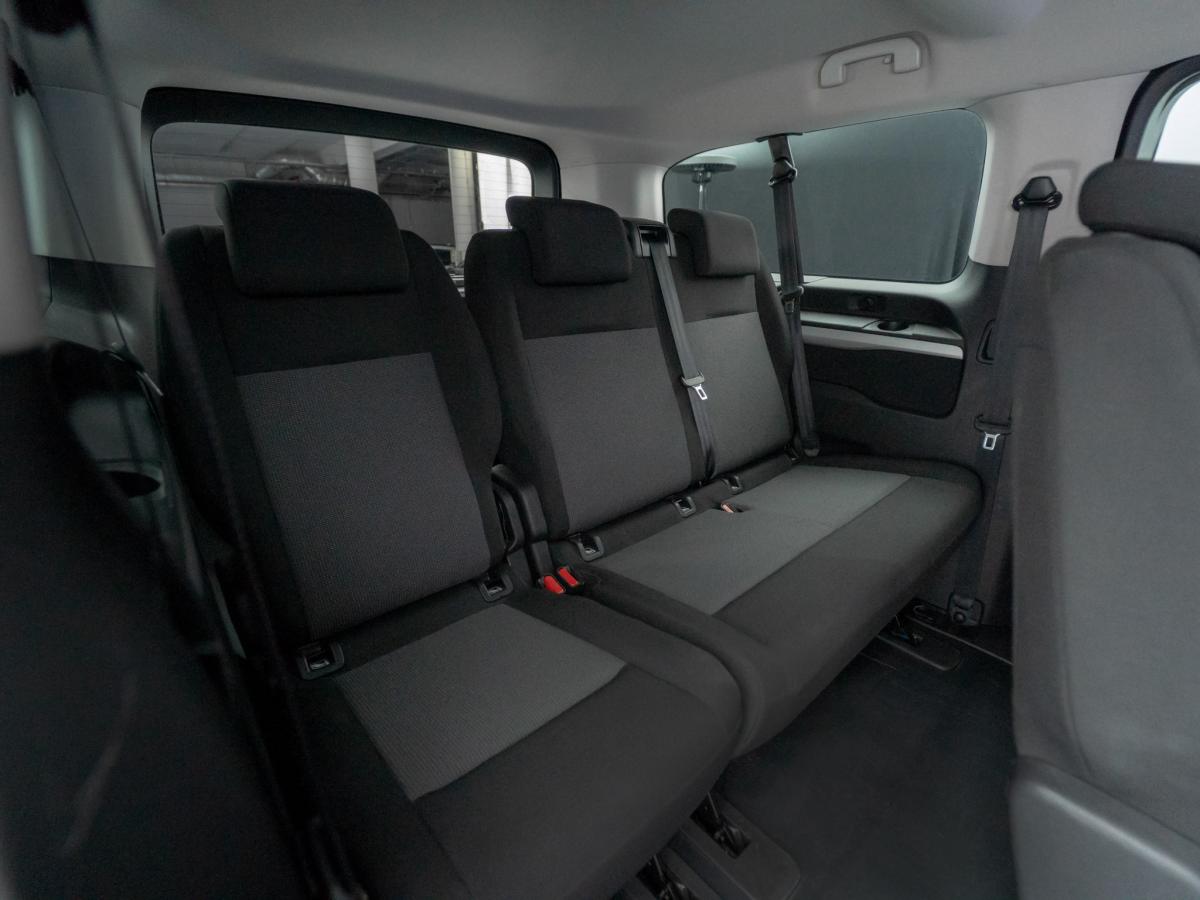 peugeot-traveller-2022-diesel-1499cc